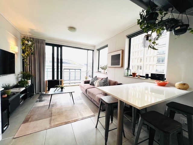 1 Bedroom Property for Sale in Cape Town City Centre Western Cape